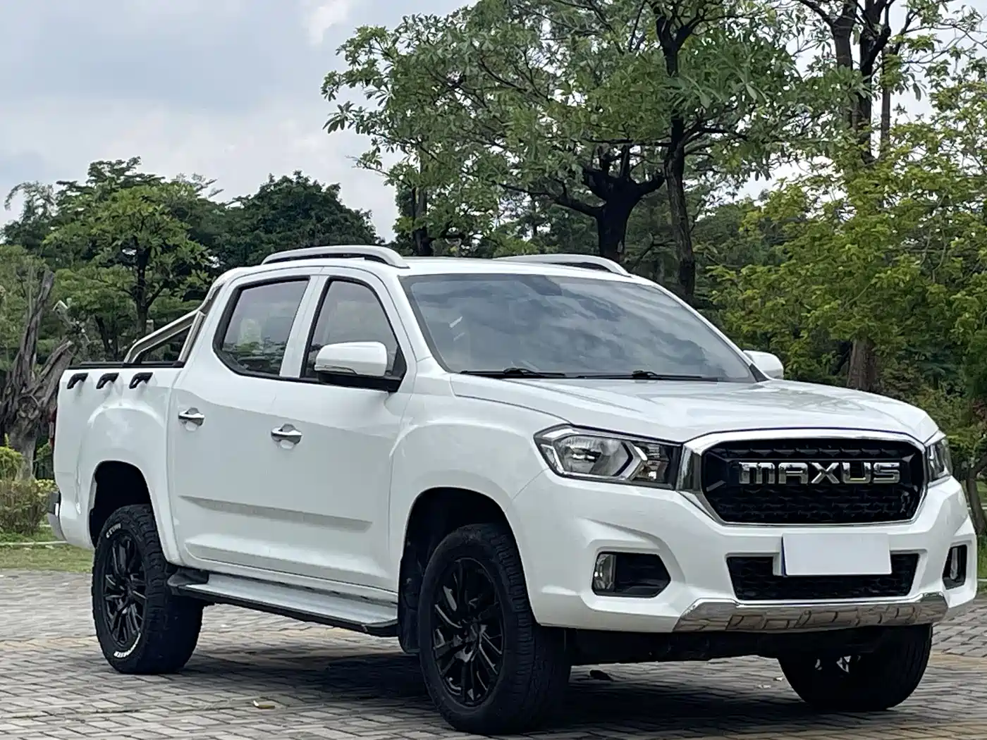 SAIC Maxus Maxus T70 2021 2.0T Diesel Automatic 2WD Australia Edition Standard Bed High Chassis фото 5