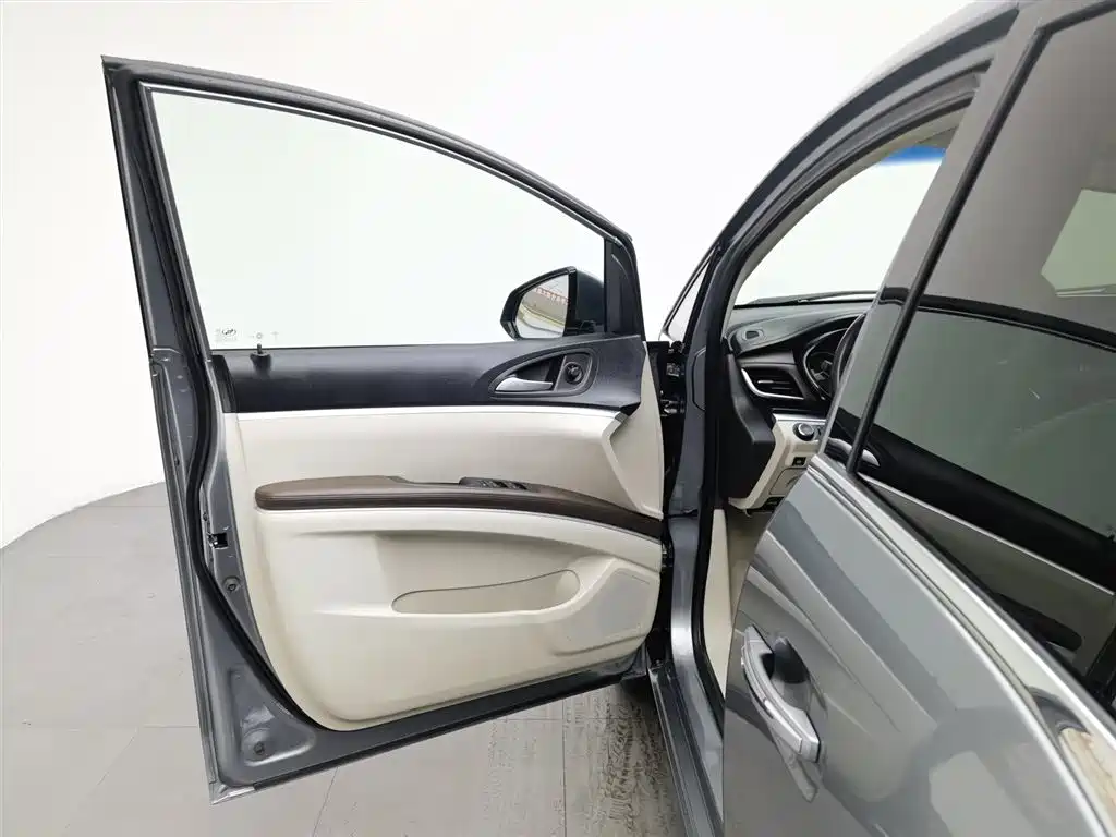 Buick GL8 2020 Model Land Business Class 652T Luxury фото 8