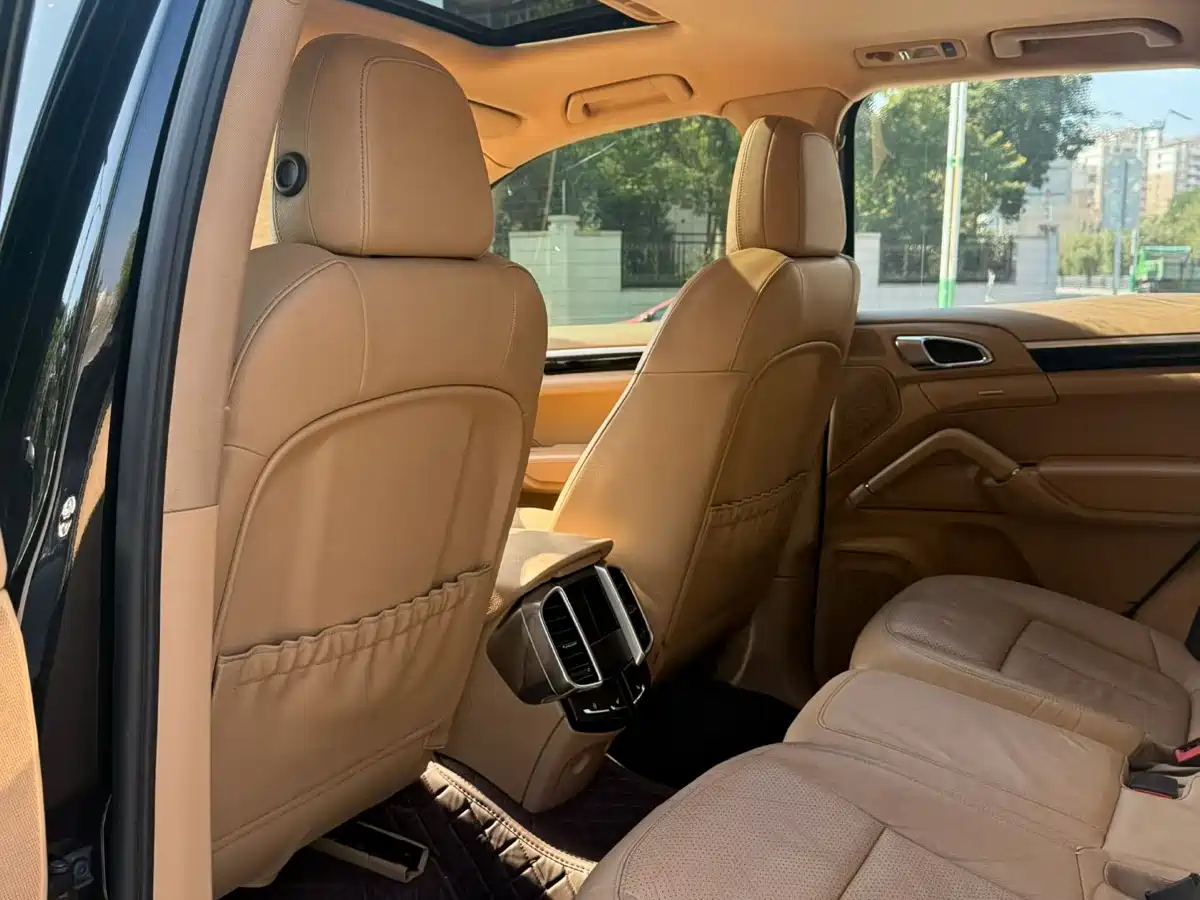 Porsche Cayenne 2011 Cayenne S 4.8L фото 8