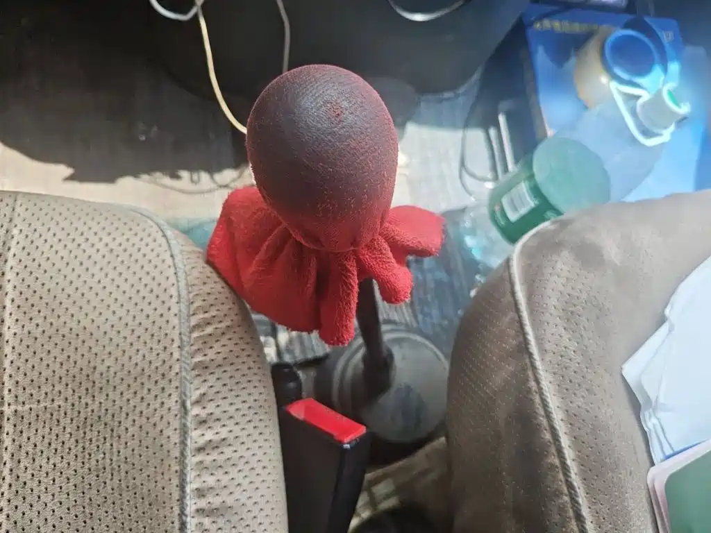 Iveco Daily 2021 2021 Model 2.5T A35 M1 Passenger Vehicle 5-9 Seats Short Wheelbase Medium Roof Dual Tires Sliding Door