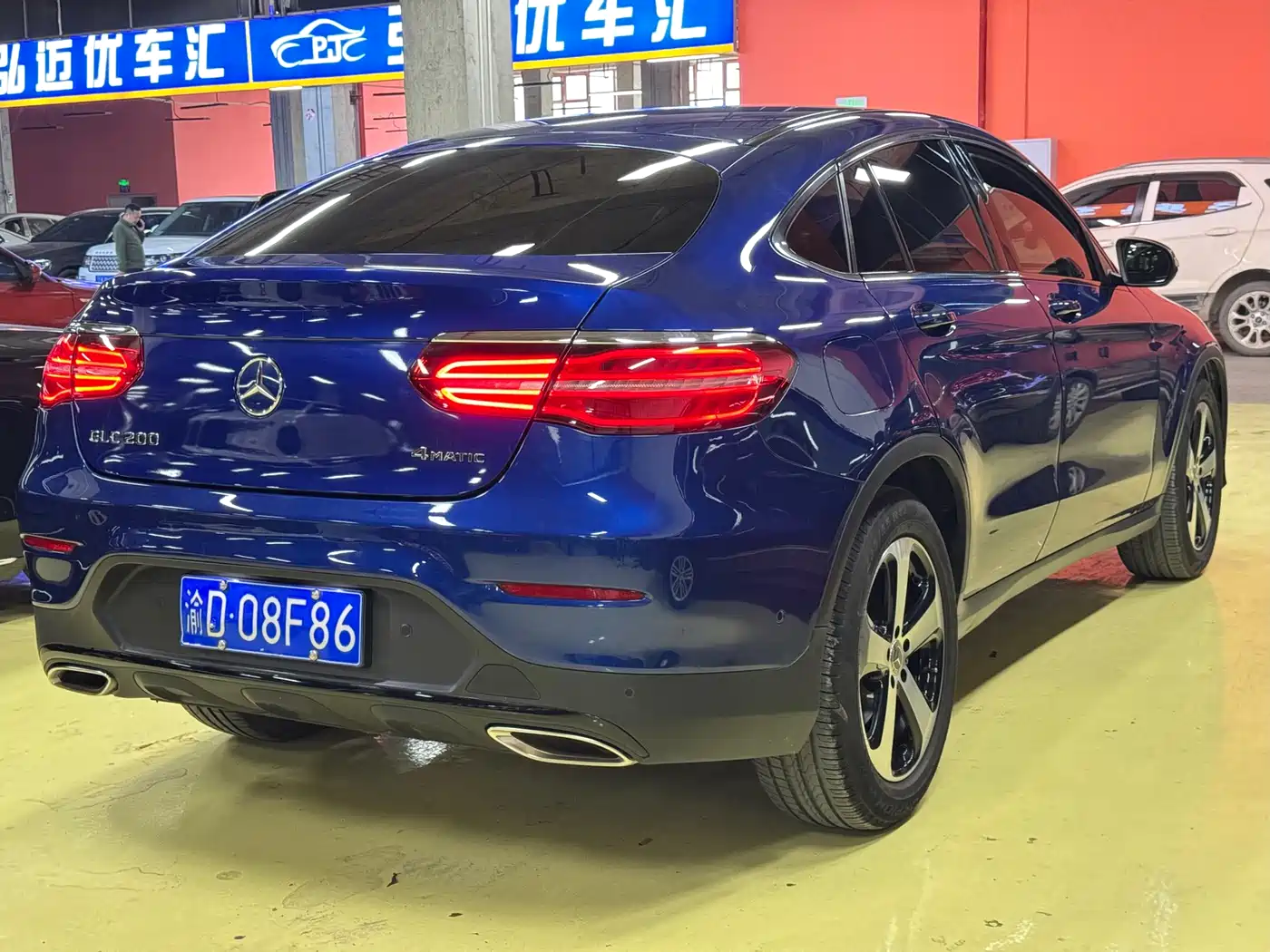 Mercedes-Benz GLC Coupe 2017 GLC 200 4MATIC Coupe SUV фото 7