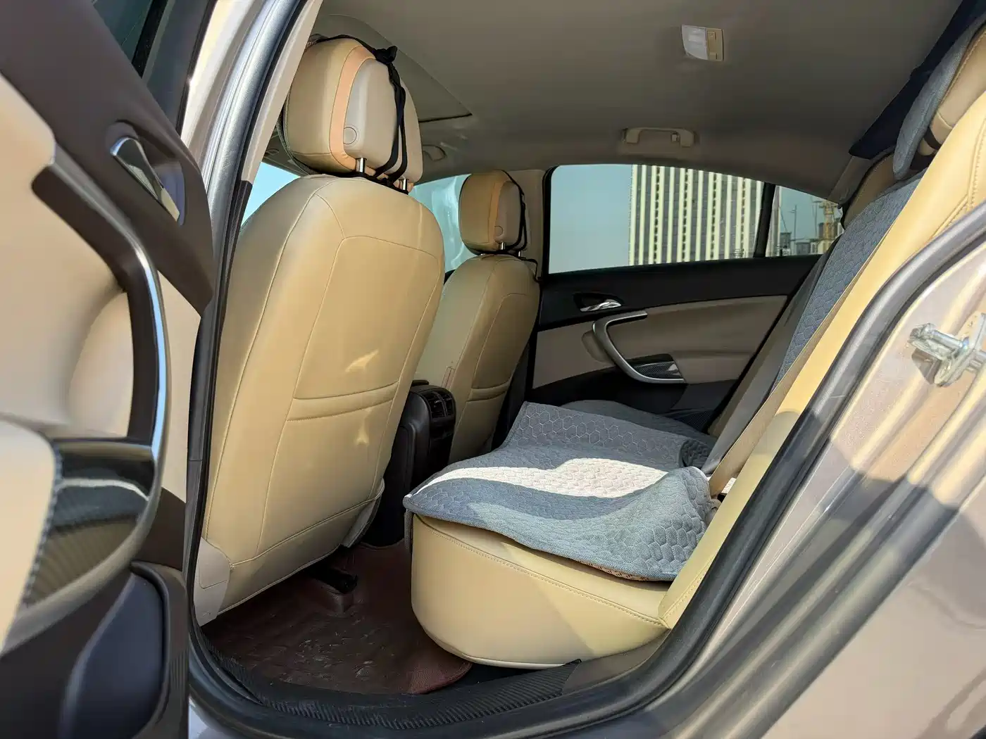 Buick Regal 2011 2.0L Comfort Edition фото 6
