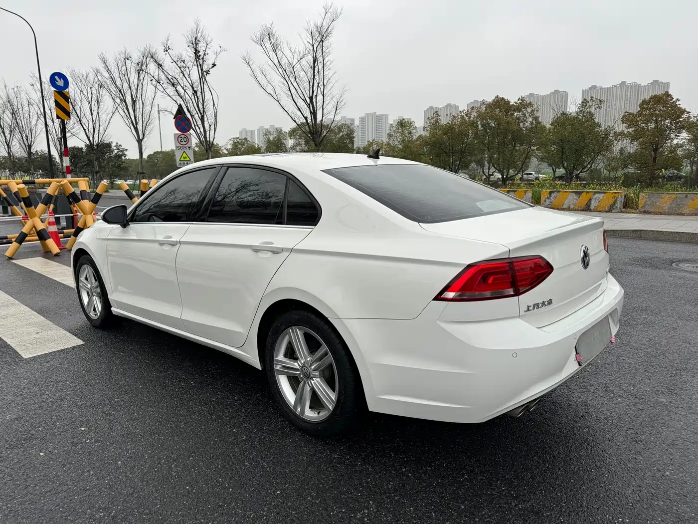 Volkswagen Lamando 2018 280TSI DSG Comfort Edition фото 7