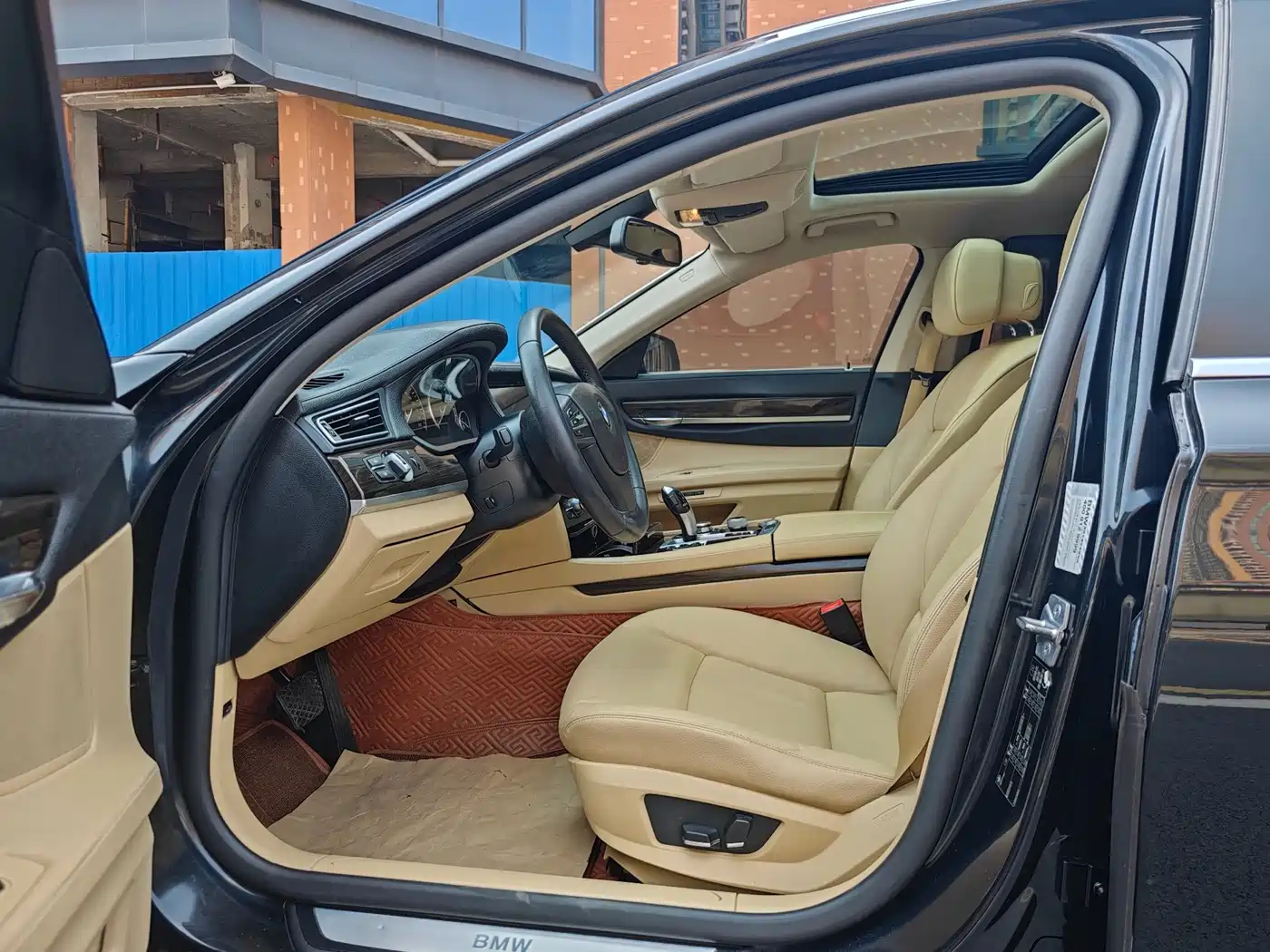 BMW 7 Series 2011 730Li Elegance фото 9