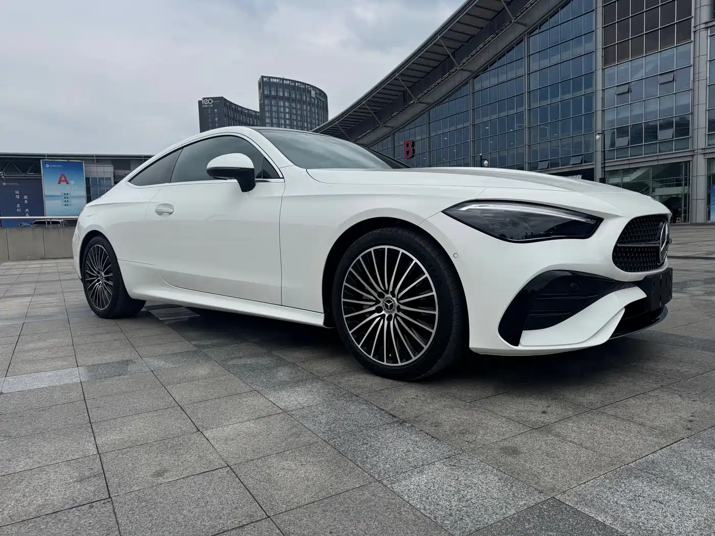 Mercedes-Benz CLE 2024 CLE 300 4MATIC Sport Coupe фото 3