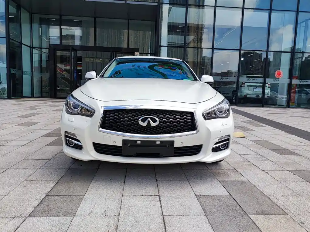 Infiniti Q50L 2016 Model 2.0T Joy Edition фото 2
