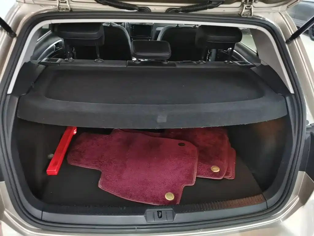 Volkswagen Golf 2020 Beloved Edition 280TSI DSG Comfort фото 19