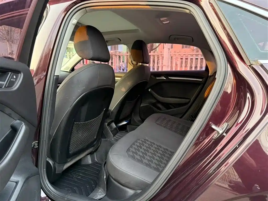 Audi A3 2014 Limousine 35 TFSI Auto Trend фото 8