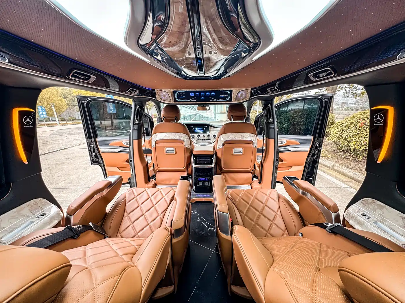 Mercedes-Benz Vito 2023 2.0T Business 7-Seater фото 13