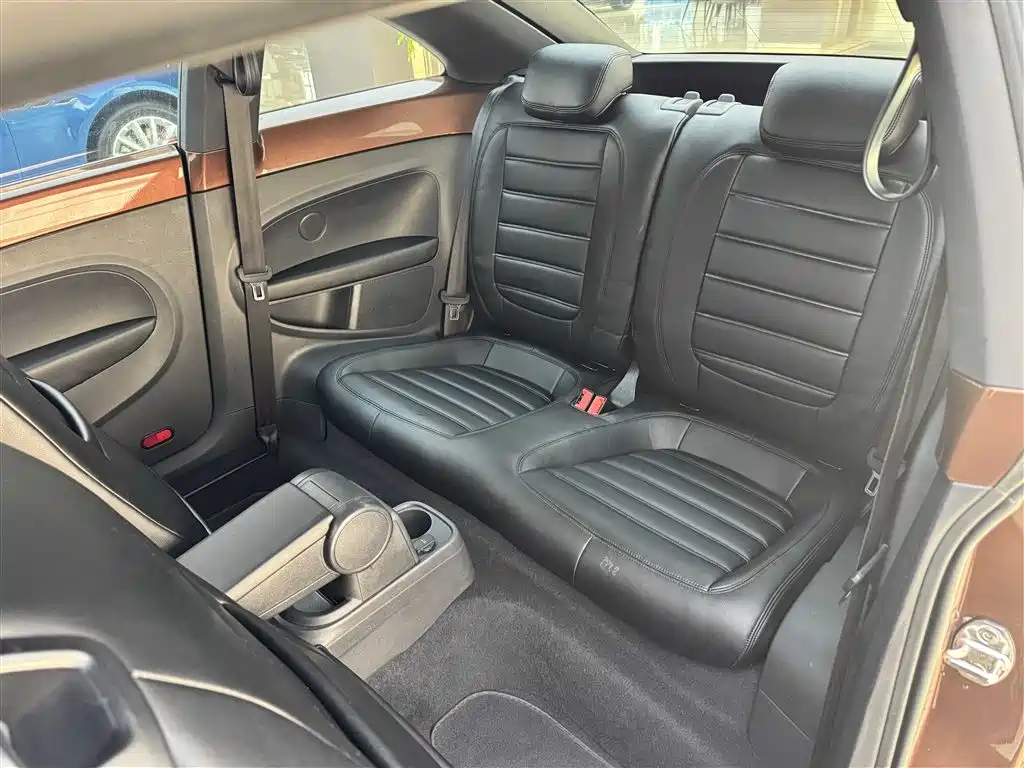 Volkswagen Beetle 2017 180TSI Enjoy фото 13