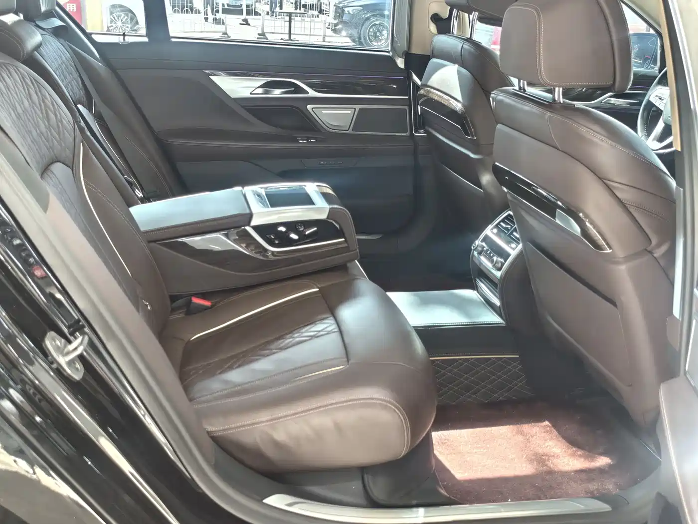 BMW 7 Series 2021 Model 730Li Luxury Package фото 16