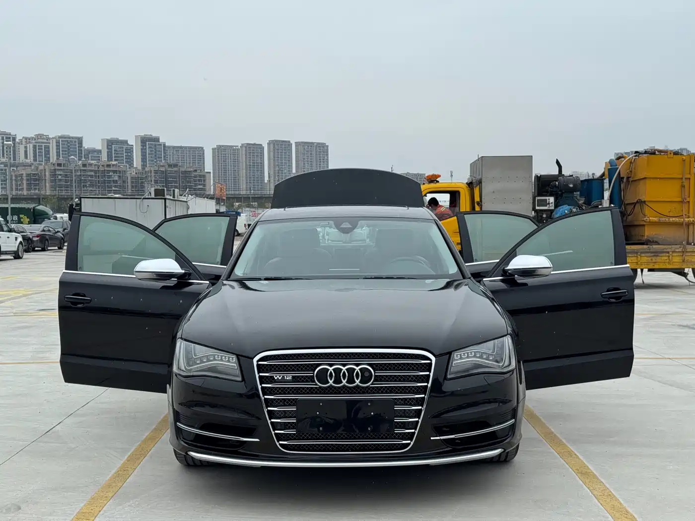 Audi S8 2013 S8 4.0TFSI quattro фото 18