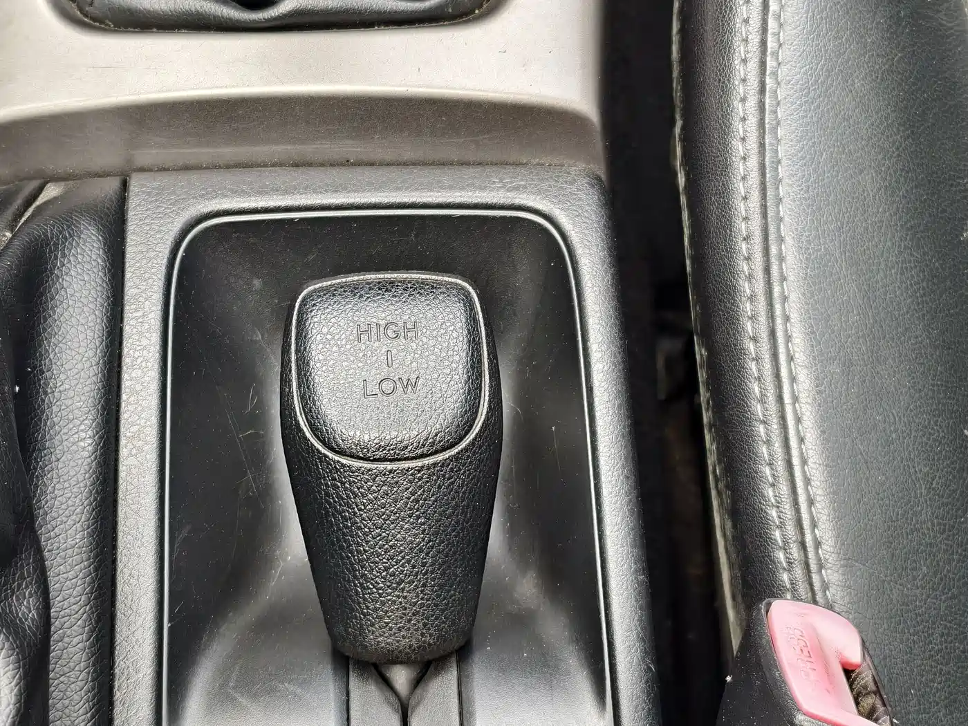 Subaru Forester 2010 2.0XS Manual Luxury Edition фото 31
