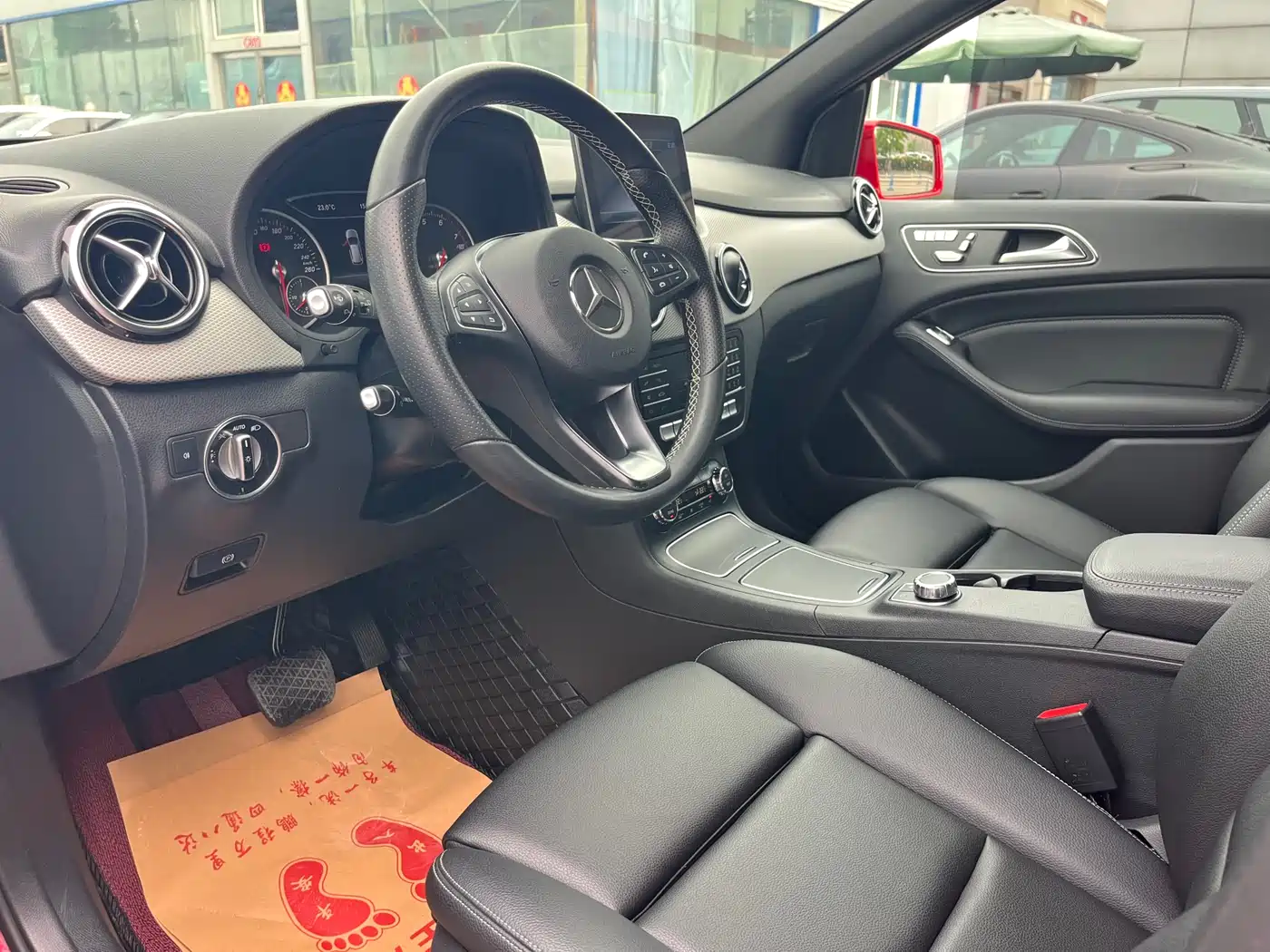Mercedes-Benz B-Class 2018 B 200 Fashion фото 4