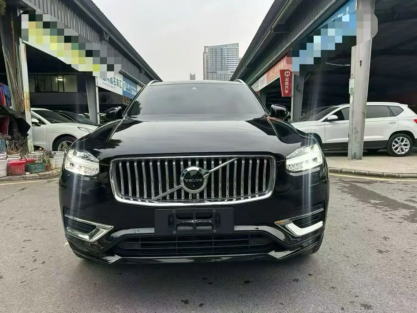 VOLVO XC90