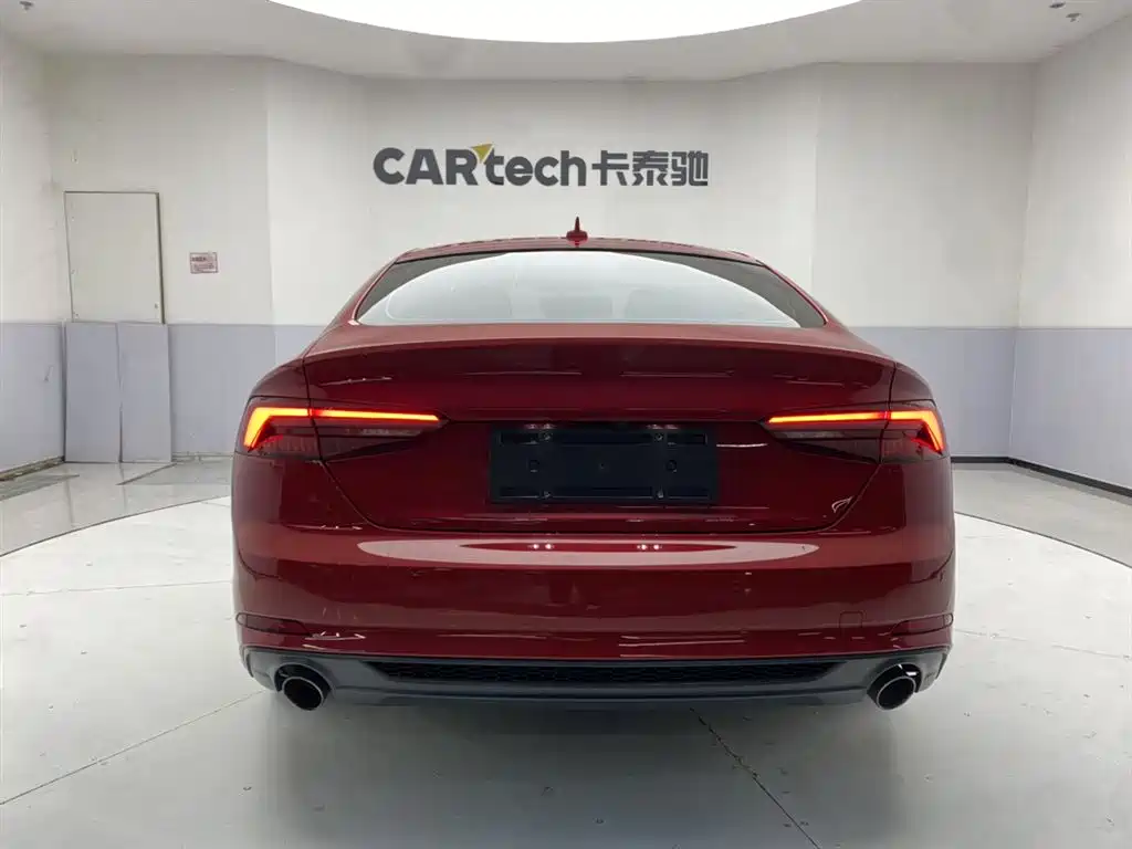 Audi A5 (Import) 2019 Sportback 40 TFSI Fashion фото 4