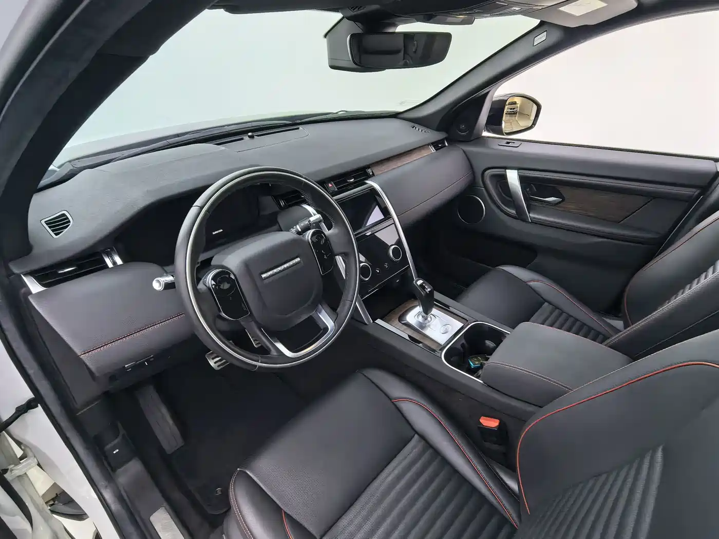 LAND ROVER DISCOVER SPORTS