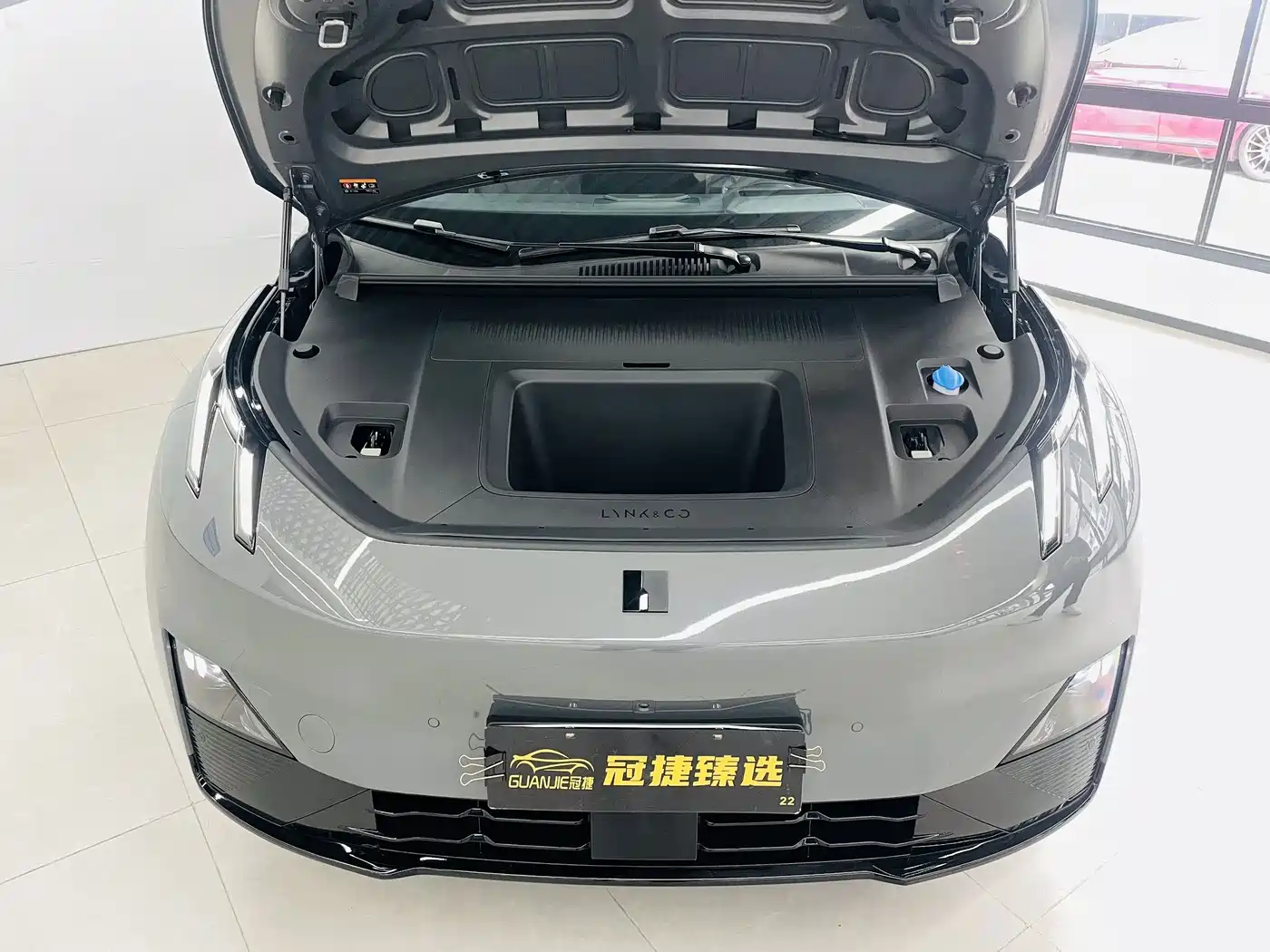 2025 Lynk & Co Z20