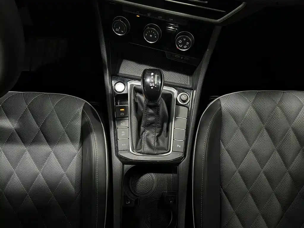 Volkswagen Sagitar 2023 280TSI DSG Beyond Lite фото 14