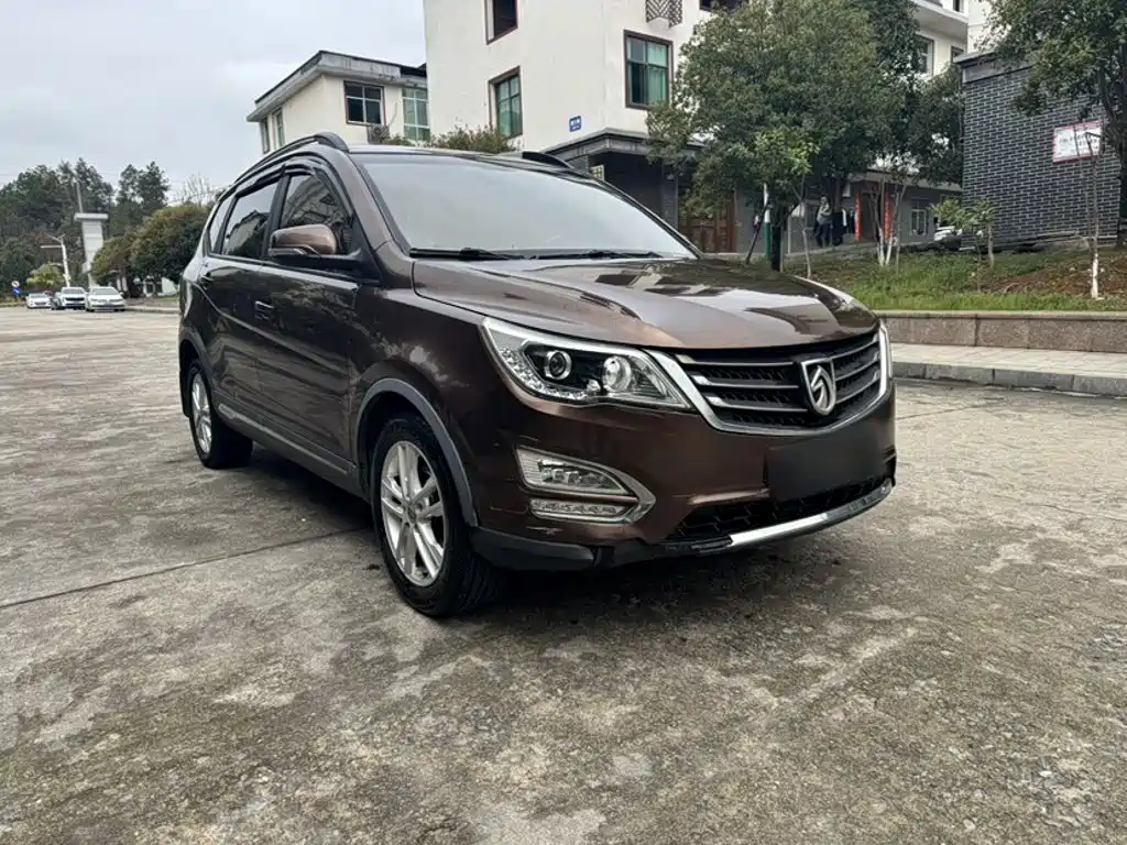 Baojun 560 2016 2015 1.8L Manual Comfort