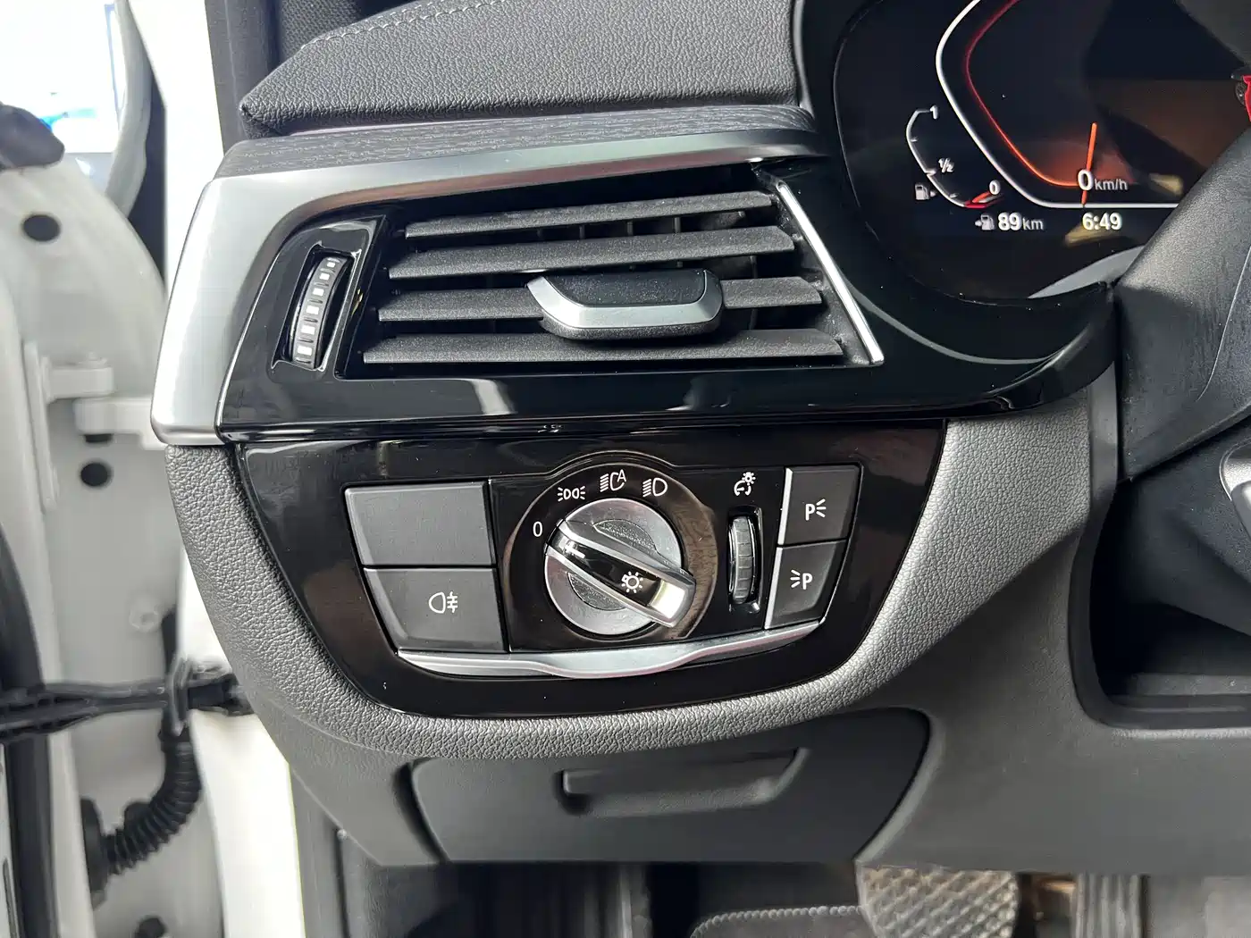 BMW 5 Series 2022 530Li Leading M Sport Package фото 20