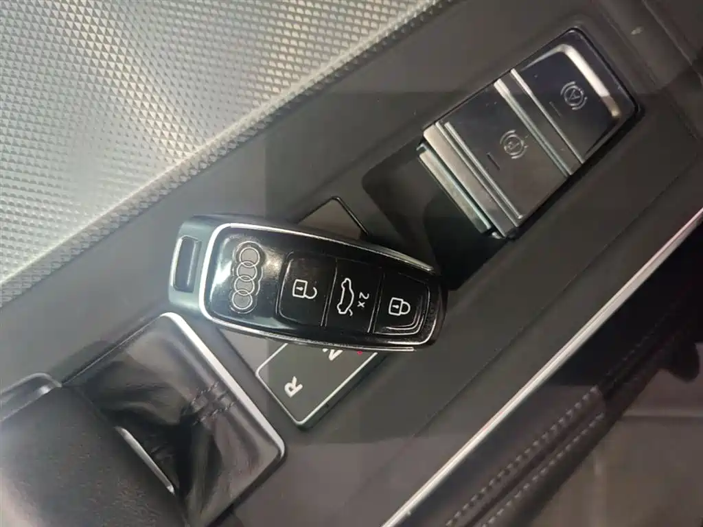 Audi A6L 2024 45 TFSI Premium Dynamic фото 9