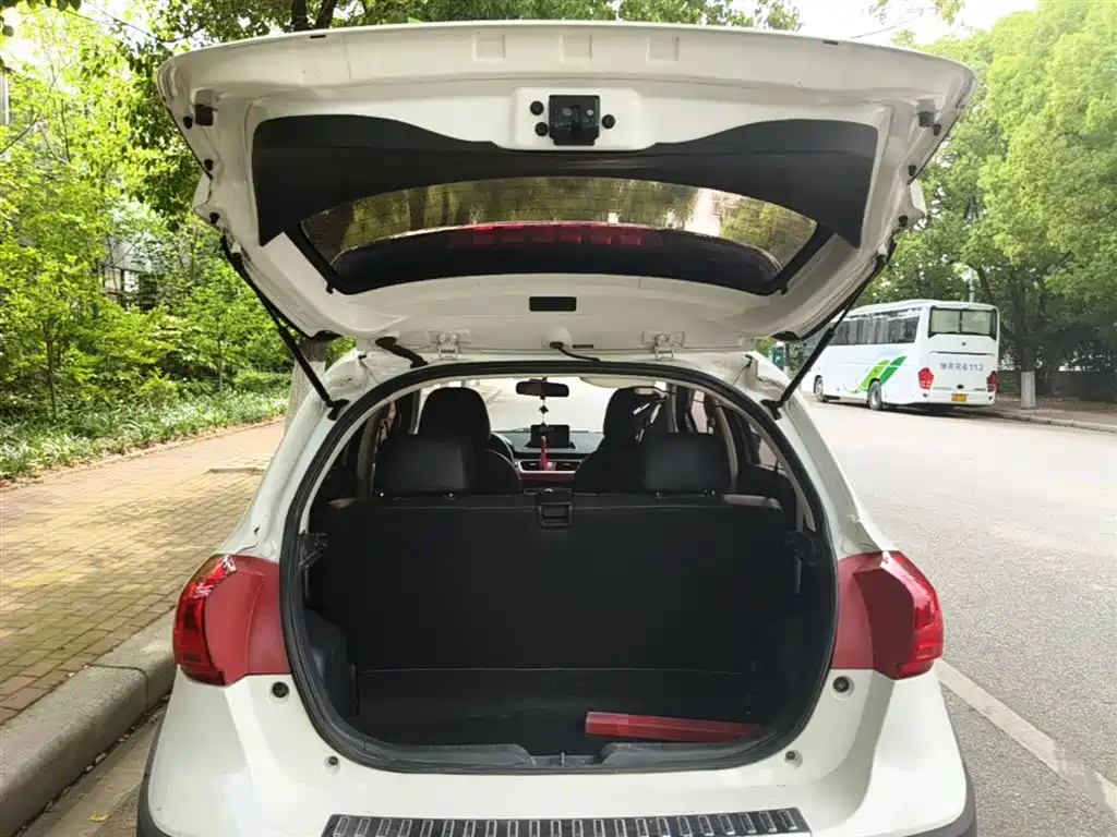 Haval H1 2015 1.5L Manual Luxury фото 19
