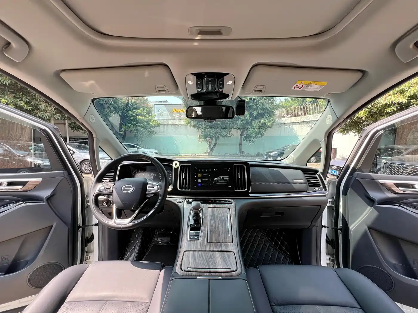 GAC Trumpchi Trumpchi M8 2021 Leading Show Series 390T Prestige Edition фото 5