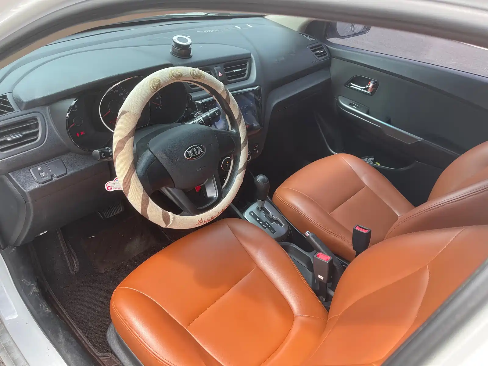 Photo 4 - Kia K2
