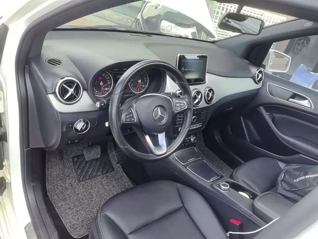 Mercedes-Benz B-Class 2015 B 200 Style фото 10