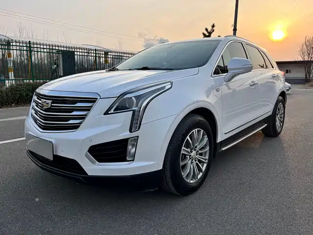 CADILLAC XT5