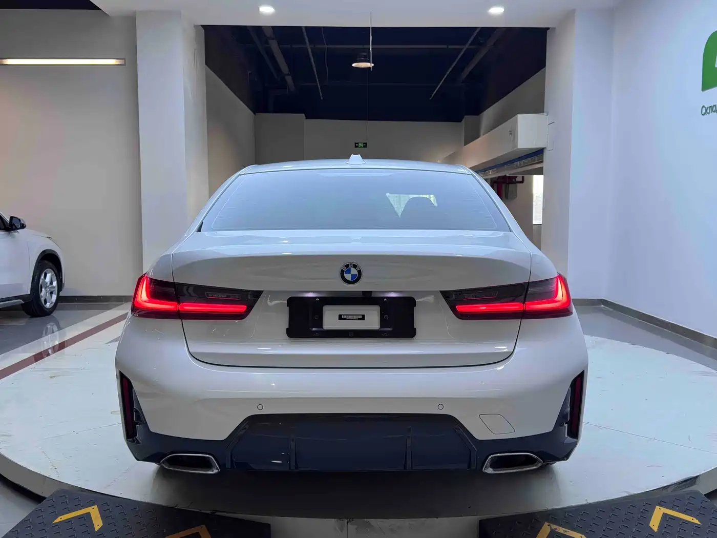 BMW 3 Series 2023 320Li M Sport Package фото 5