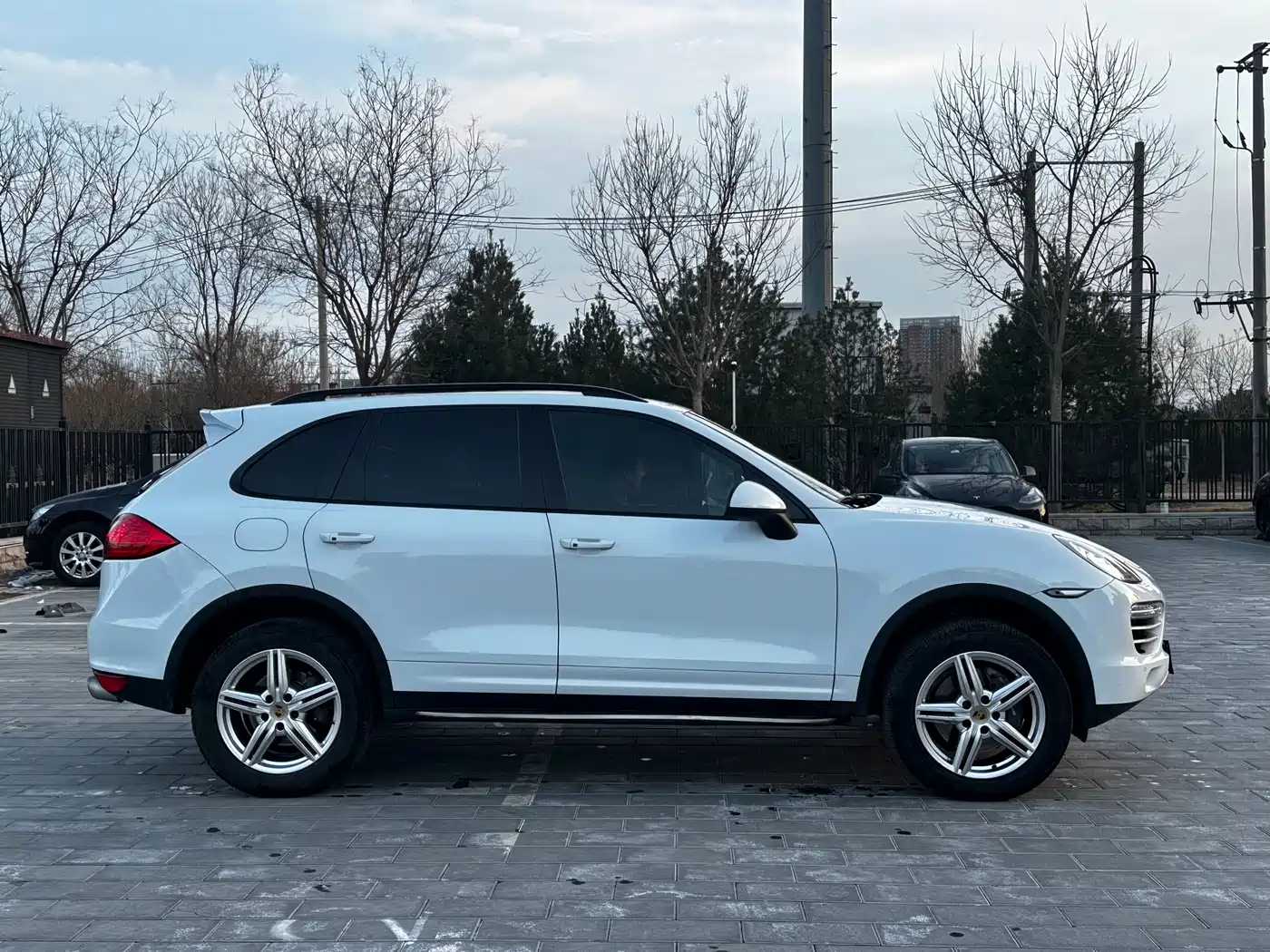 Porsche Cayenne 2014 Cayenne Platinum Edition 3.0T фото 4