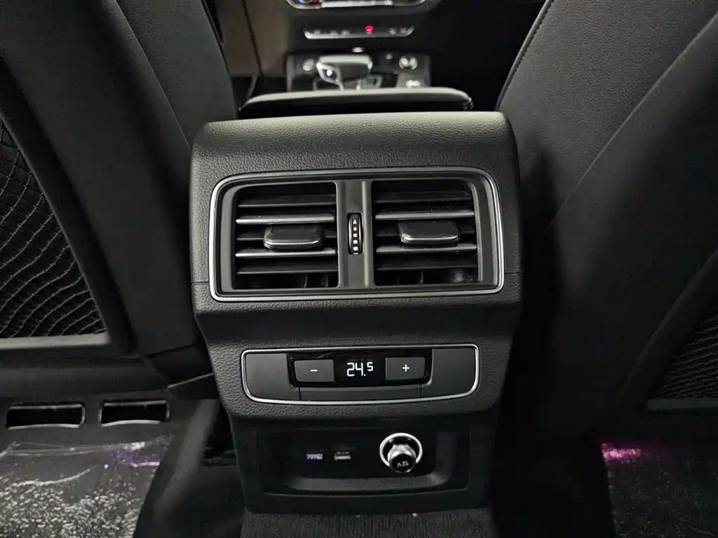 Audi Q5L 2023 40T Luxury Dynamic фото 15