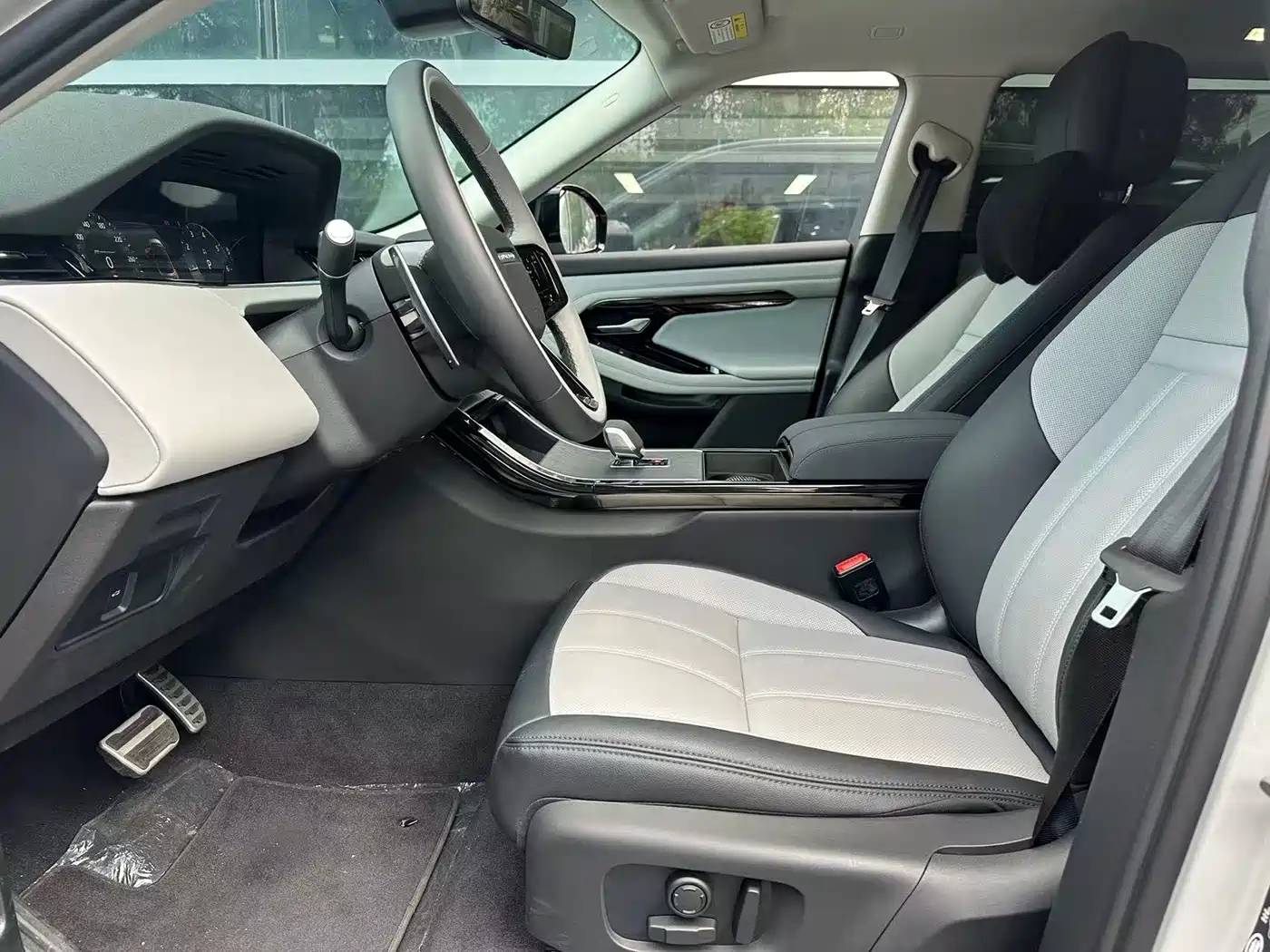 2026 Land Rover Range Rover Evoque