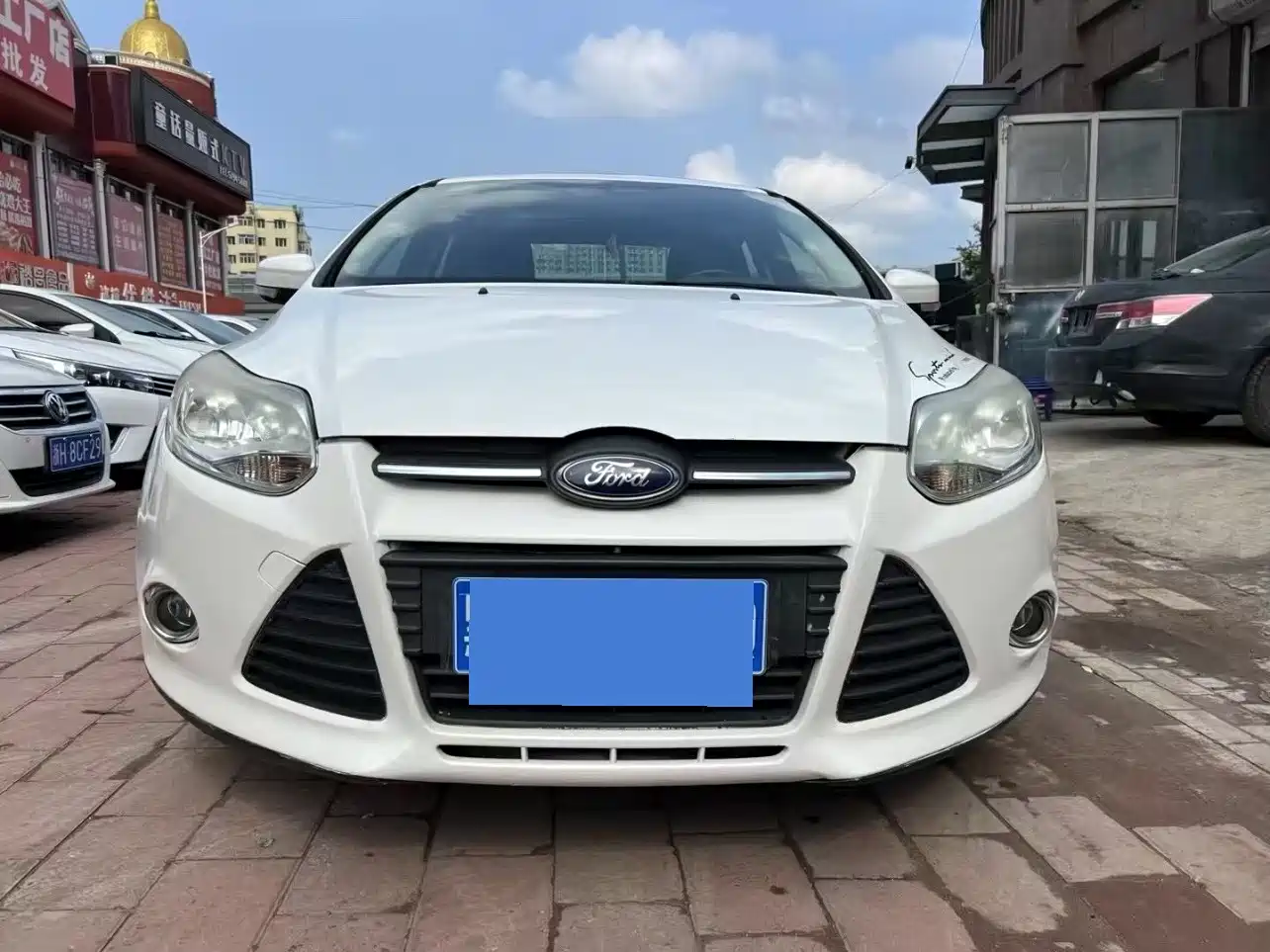 Фото 2 - Ford Focus