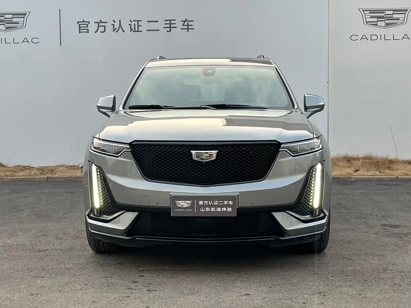 Cadillac XT6 2025 2.0T 6-Seater AWD Executive Black Label Edition фото 2