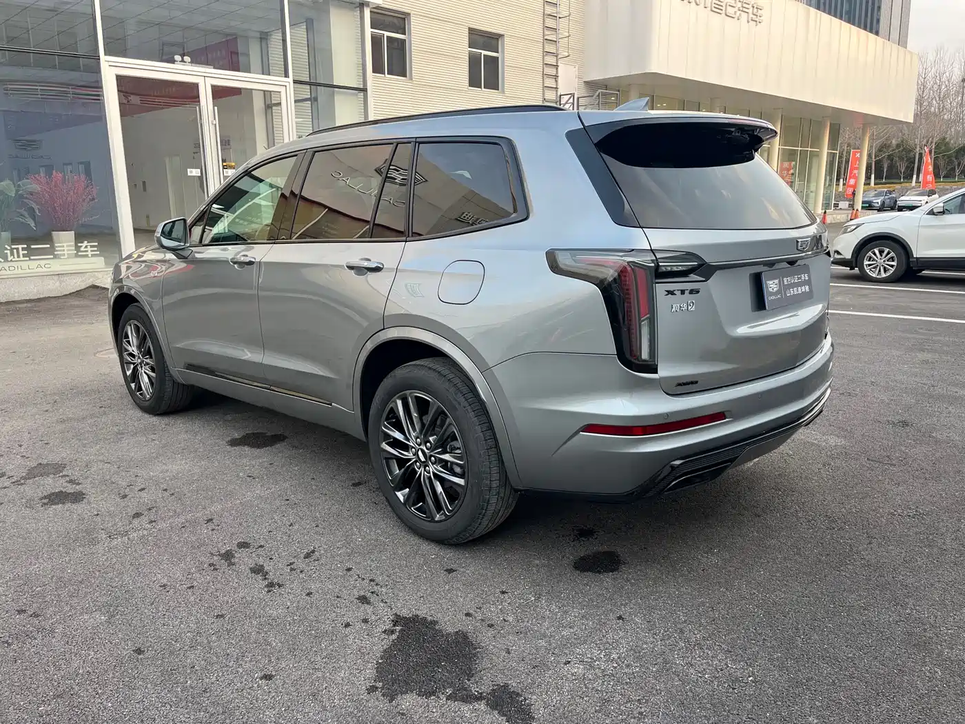 Cadillac XT6 2025 2.0T 6-Seater AWD Executive Black Label Edition фото 14