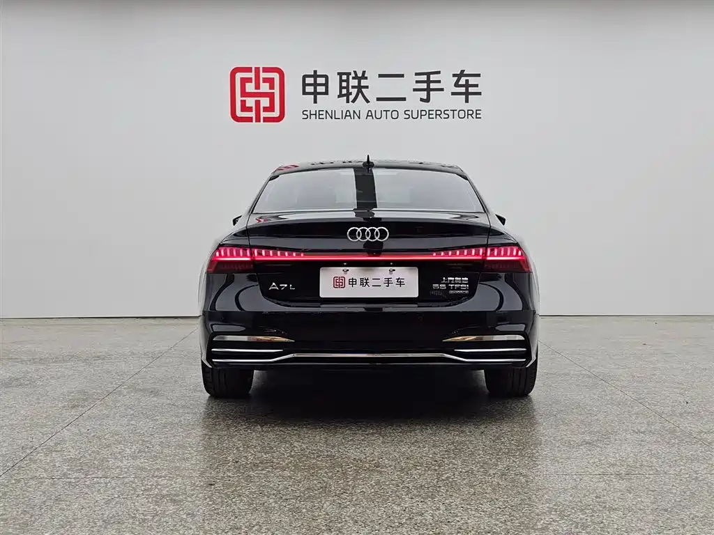 Audi A7L 2024 45TFSI S-line Dream Edition Crystal Package фото 2