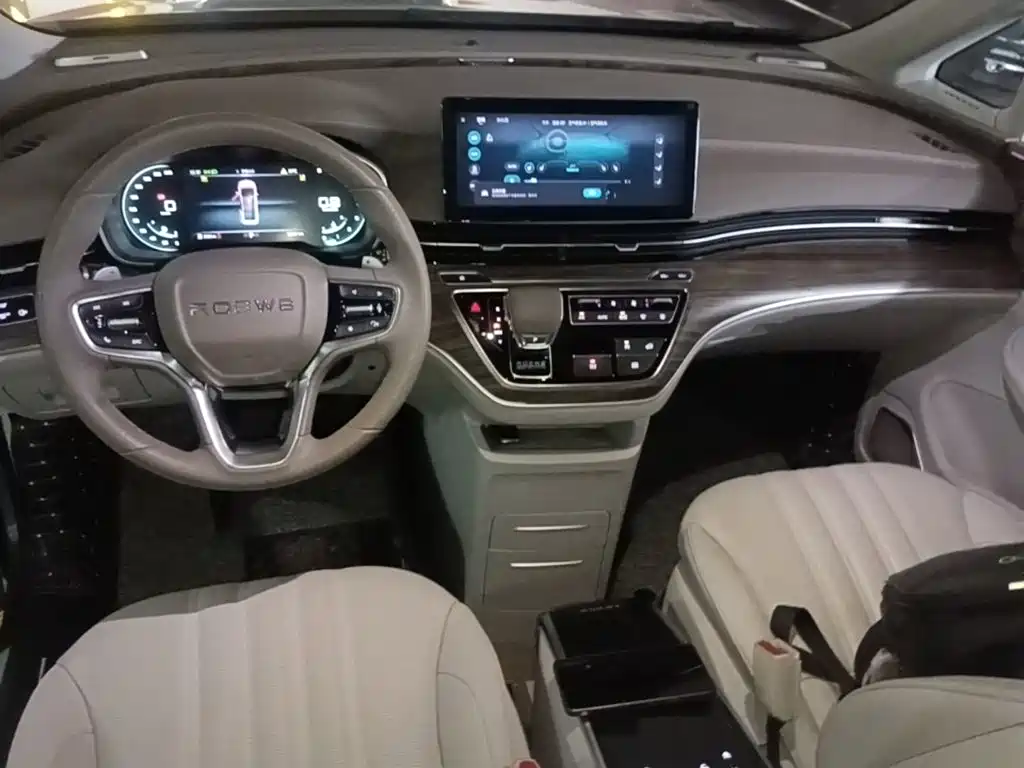 Roewe iMAX8 2024 2023 Model 400TGI Ultimate Enjoyment Edition