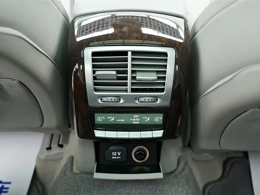 Mercedes-Benz S-Class 2010 S 300 L Luxury фото 20