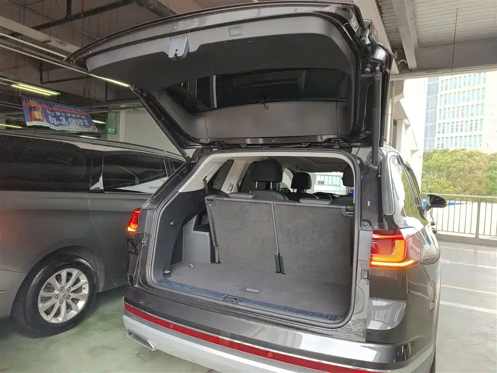 Volkswagen Talagon 2023 Facelift 380TSI 4WD Luxury Premium Pro Edition 6-Seater фото 19