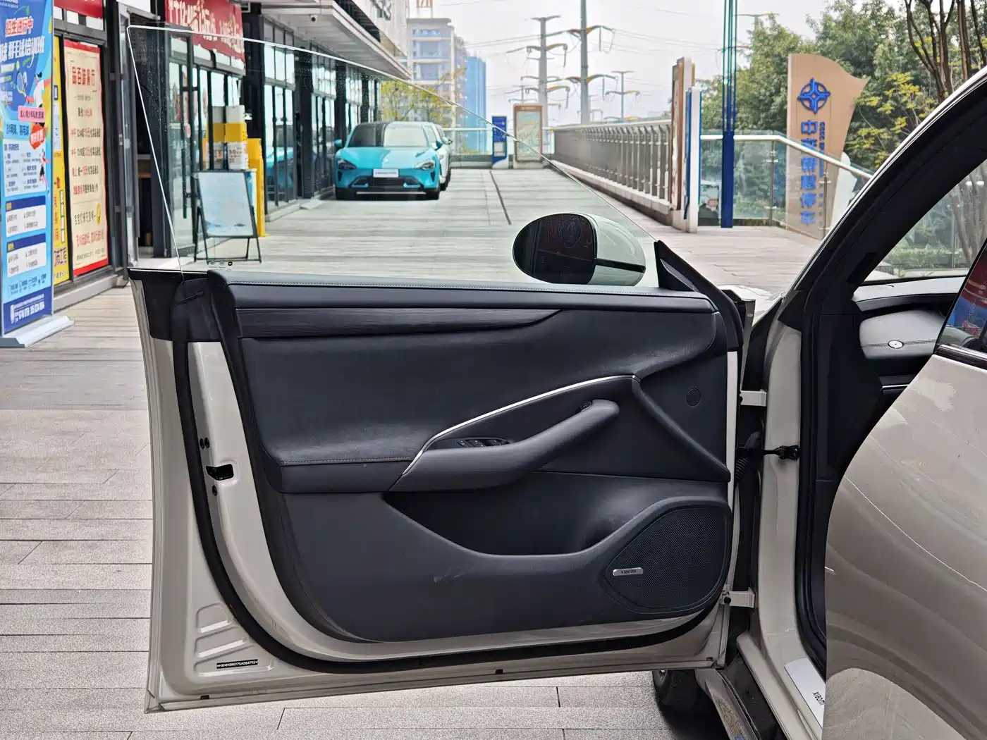 XIAOMI CAR XIAOMI SU7