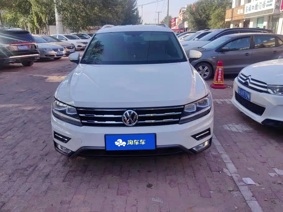 Фото 2 - Volkswagen Tiguan L
