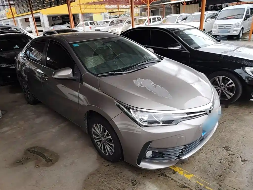 Toyota Corolla 2017 Facelift 1.2T S-CVT GL фото 4