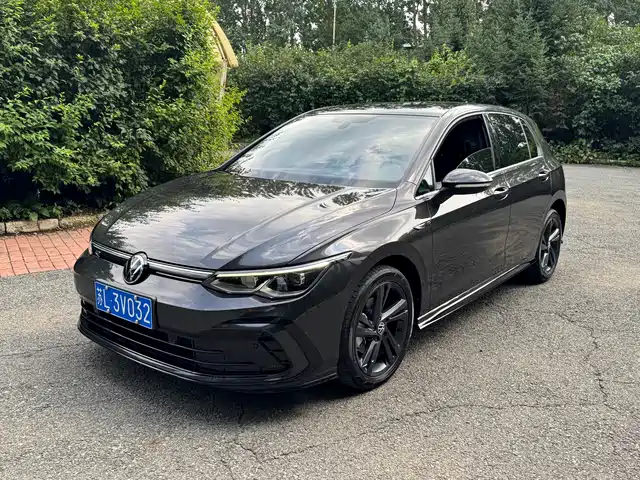 Volkswagen Golf 280TSI DSG R-Line
