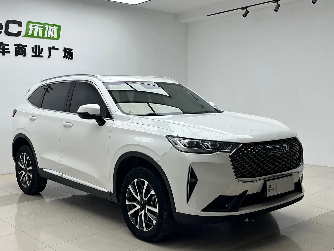 Фото 2 - Haval H6