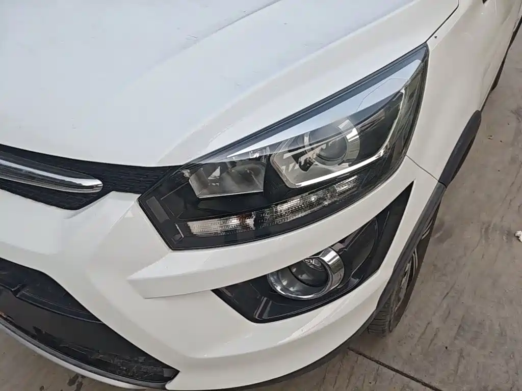 BAIC Senova X25 2017 2015 1.5L Automatic Elite