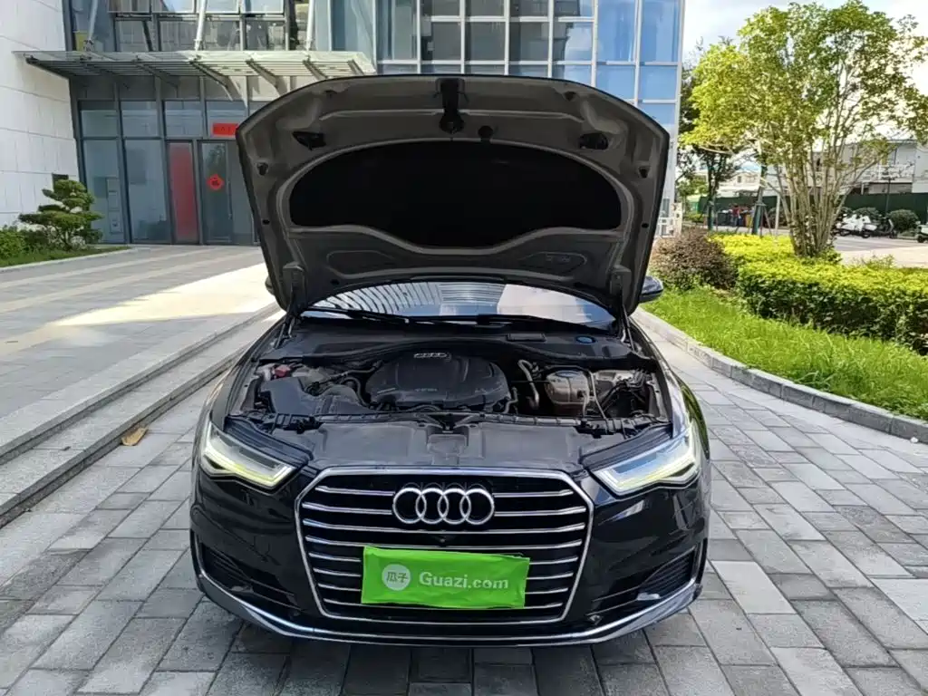 Фото 20 - Audi A6L
