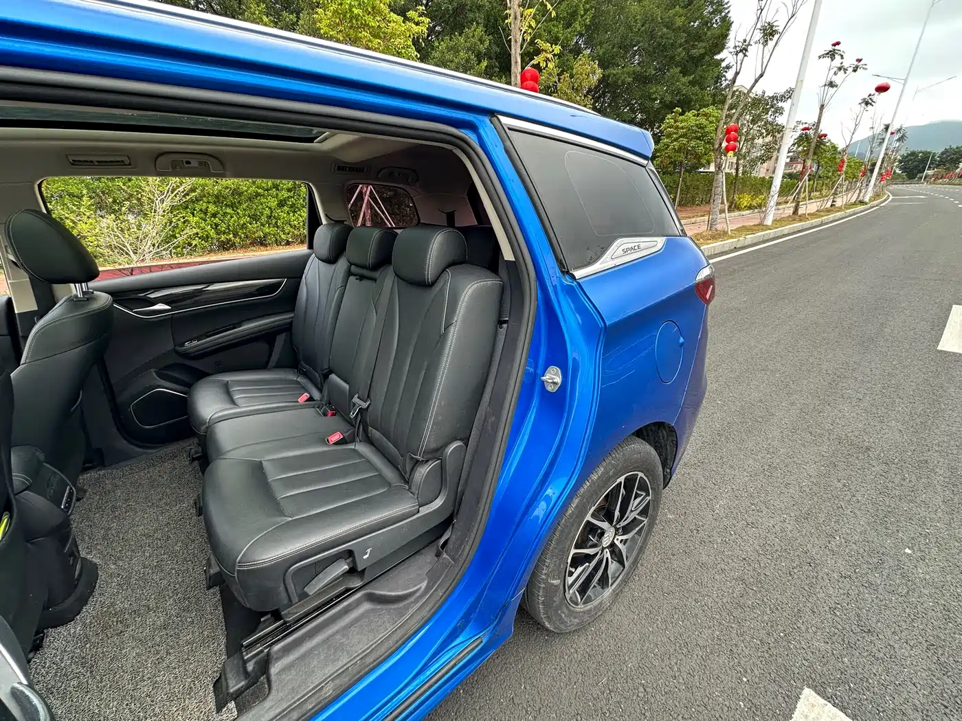 BYD Song MAX 2017 1.5T Auto Smart Connect Premium 7-seater фото 9